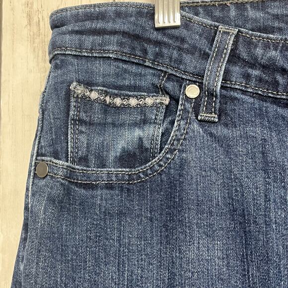 Levi's Blue High Rise Straight Skinny Leg Altered Denim Jeans 16M - Picture 5 of 12